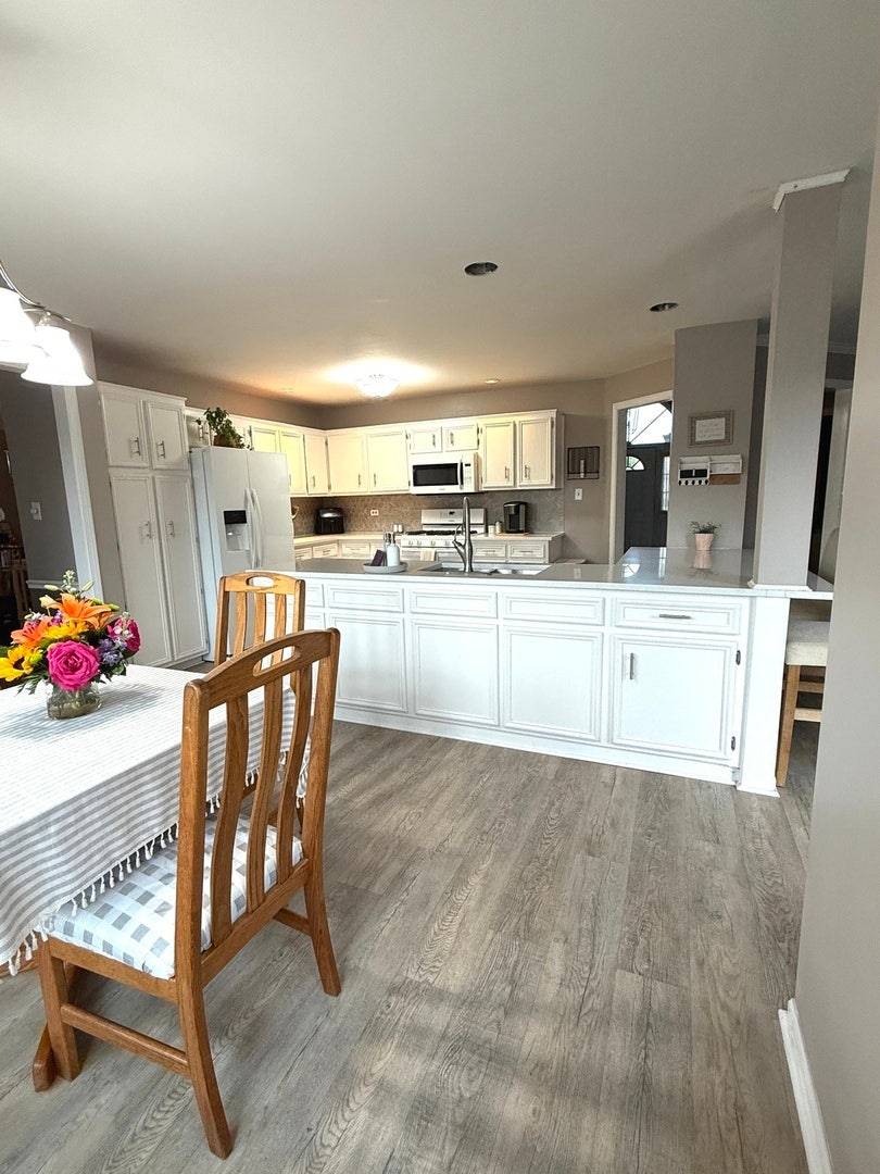 11751 Greenfield Drive, Orland Park, IL 60467