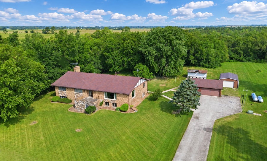 Property photo for 1128 W Church Road, Beecher, IL