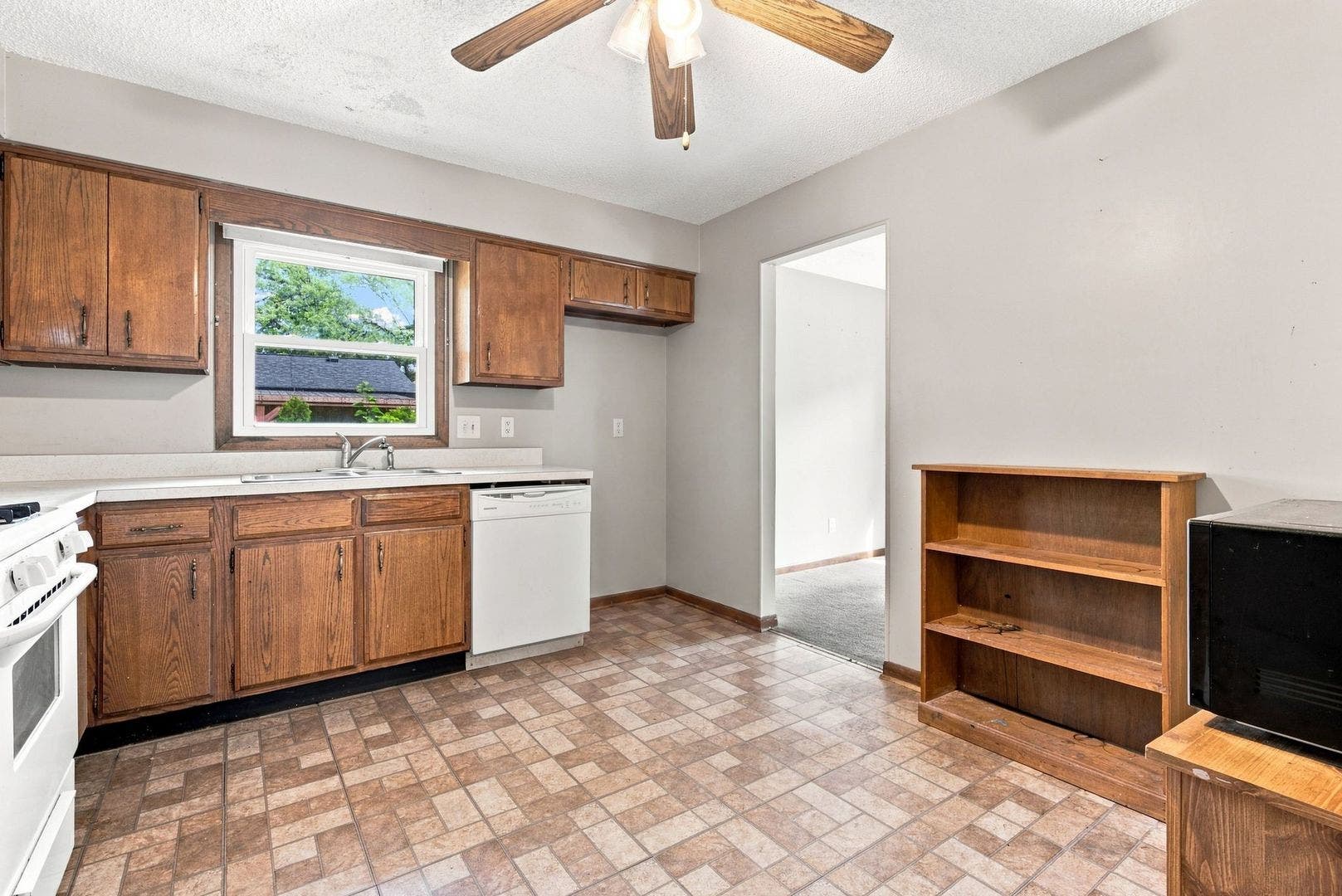 1120 Joel Avenue, Aurora, IL 60505 1120 Joel Avenue, Aurora, IL 60505