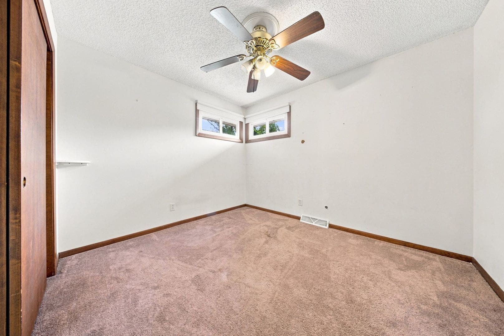 1120 Joel Avenue, Aurora, IL 60505 1120 Joel Avenue, Aurora, IL 60505