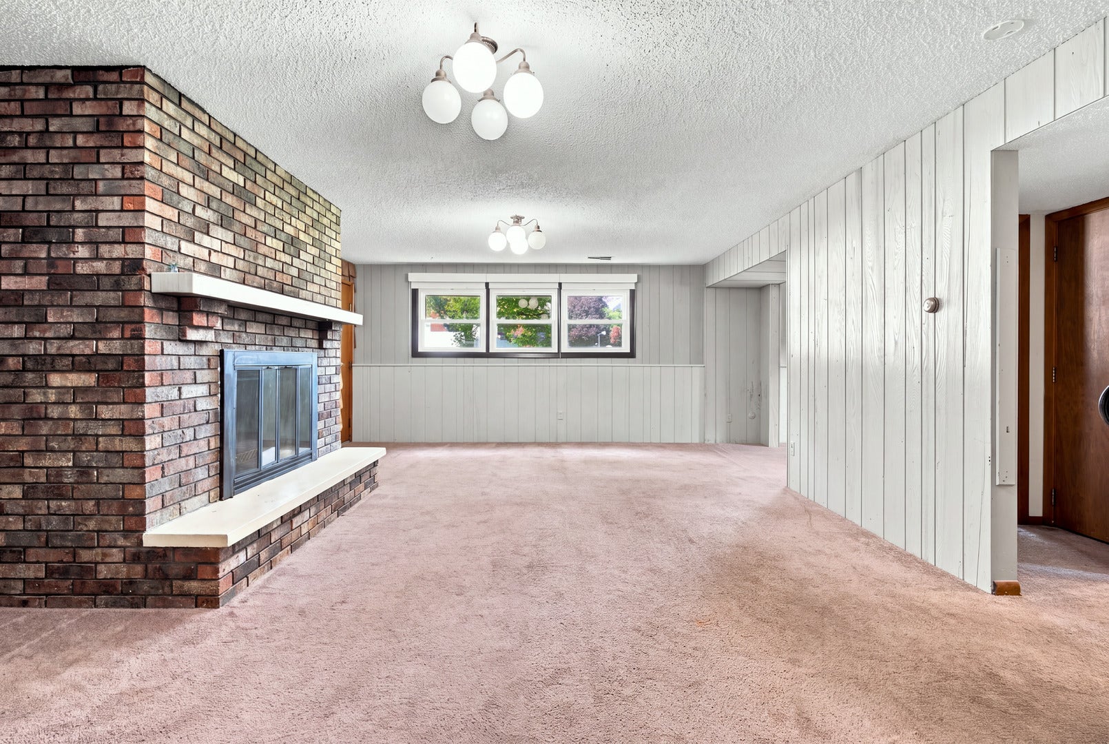 1120 Joel Avenue, Aurora, IL 60505 Basement fireplace