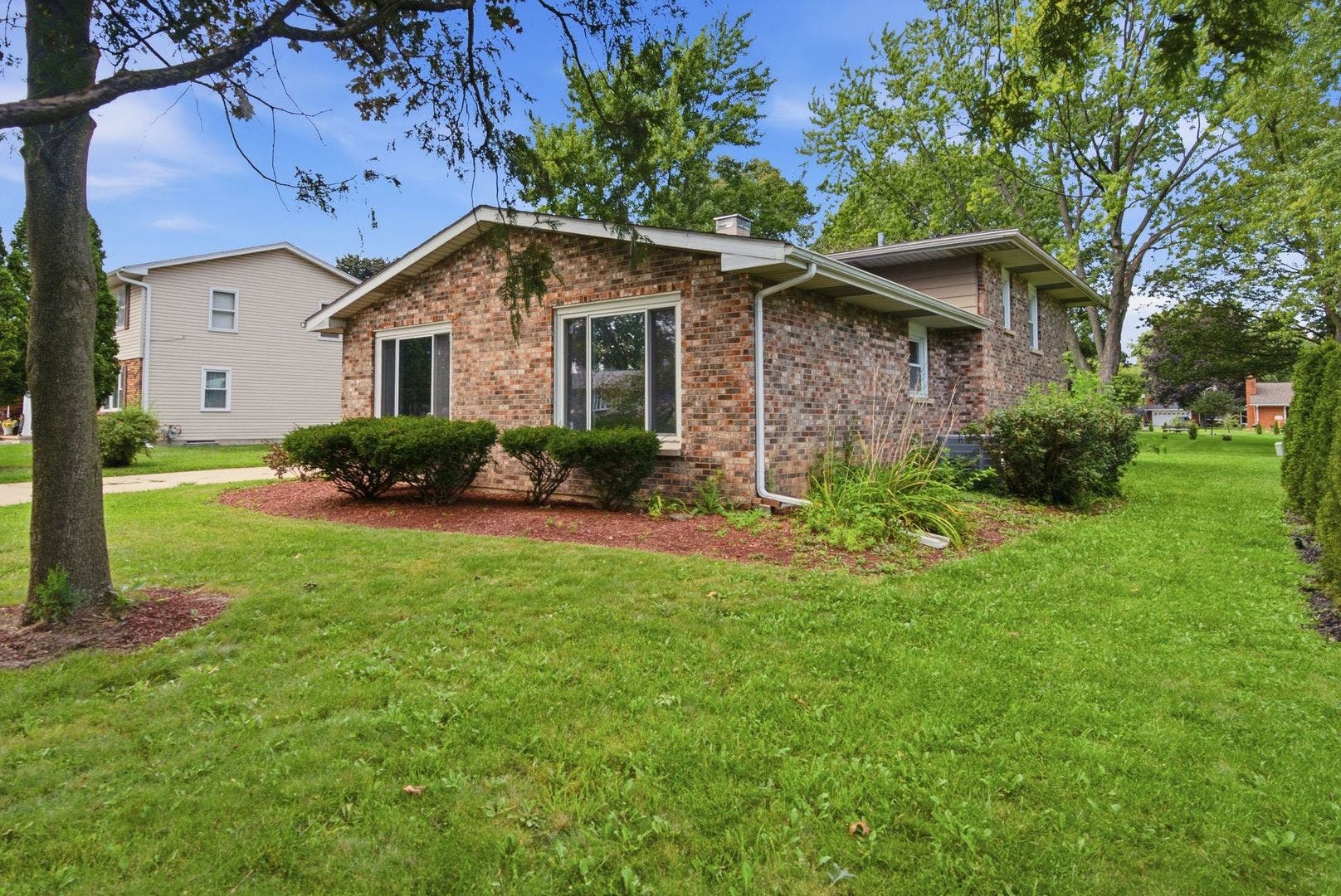 1120 Joel Avenue, Aurora, IL 60505 1120 Joel Avenue, Aurora, IL 60505