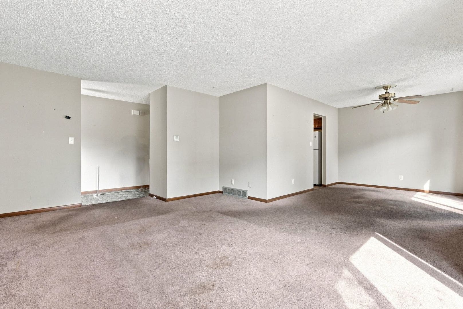 1120 Joel Avenue, Aurora, IL 60505 1120 Joel Avenue, Aurora, IL 60505