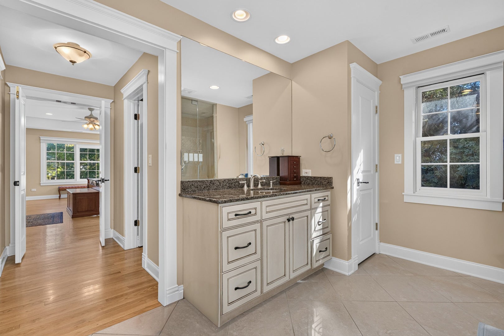 1520 Oakwood Avenue, Highland Park, IL 60035 1520 Oakwood Avenue, Highland Park, IL 60035