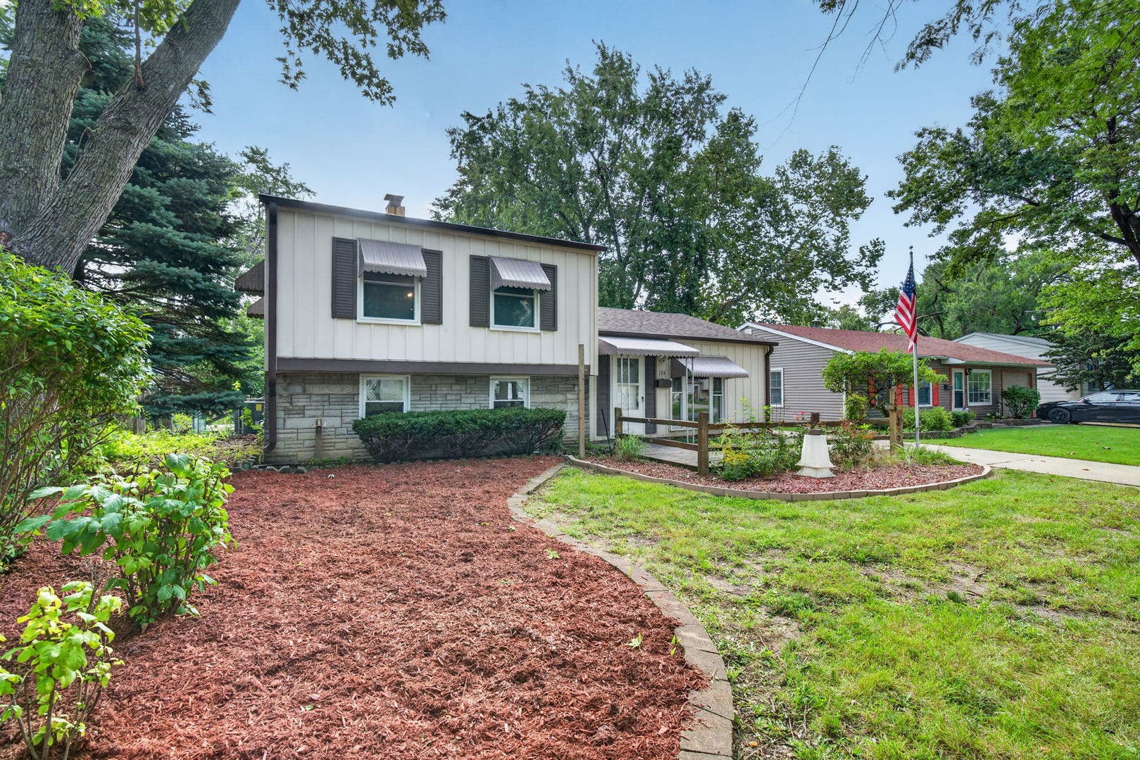 124 Fairlane Drive, Joliet, IL 60435