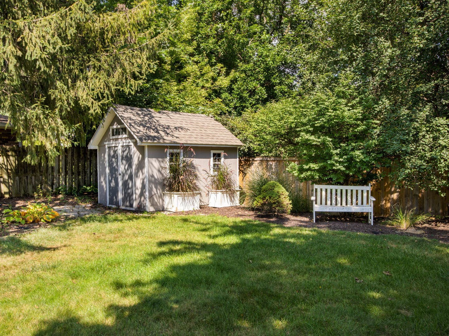 3820 Saratoga Avenue, Downers Grove, IL 60515 Shed