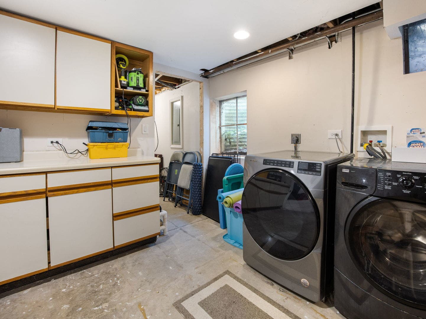 3820 Saratoga Avenue, Downers Grove, IL 60515 Laundry/storage room