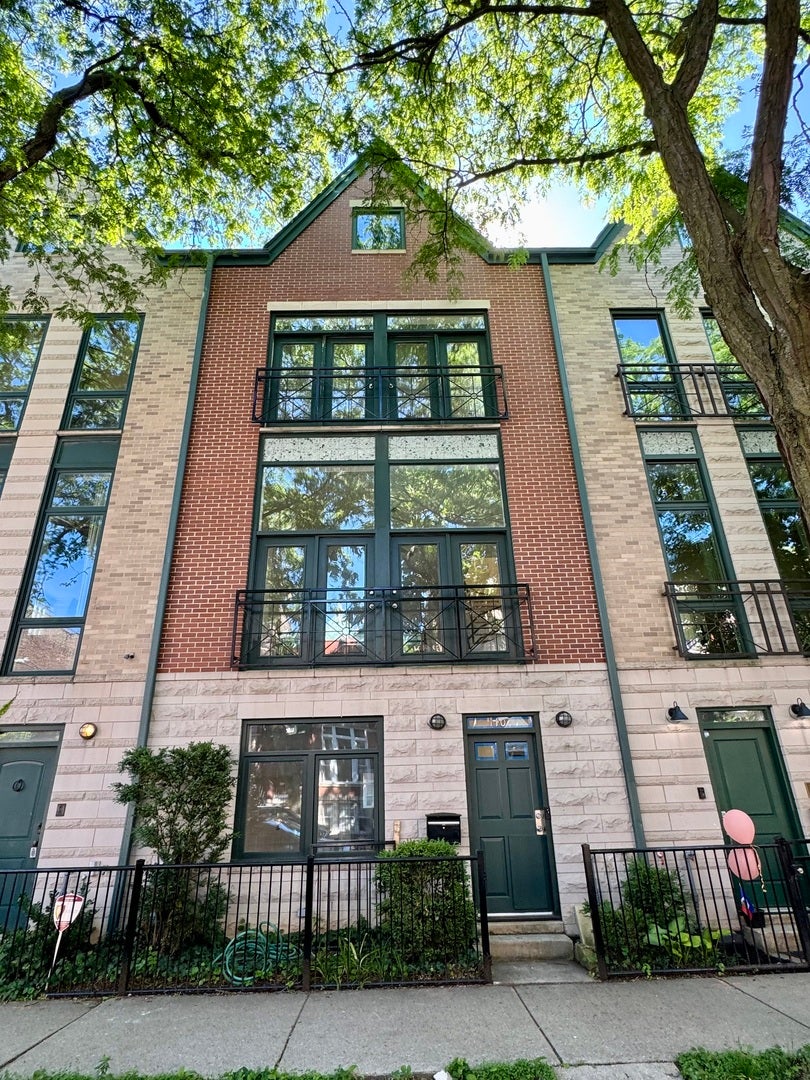 Property photo for 1107 N Wolcott Avenue, Chicago, IL