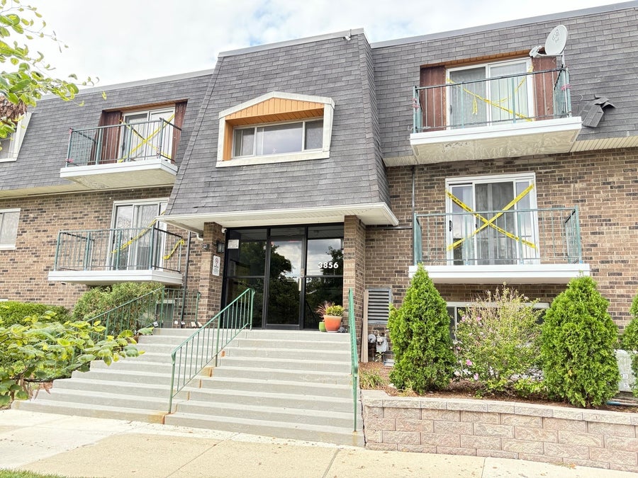 Property photo for 3856 S parkway Drive, #3A, Northbrook, IL