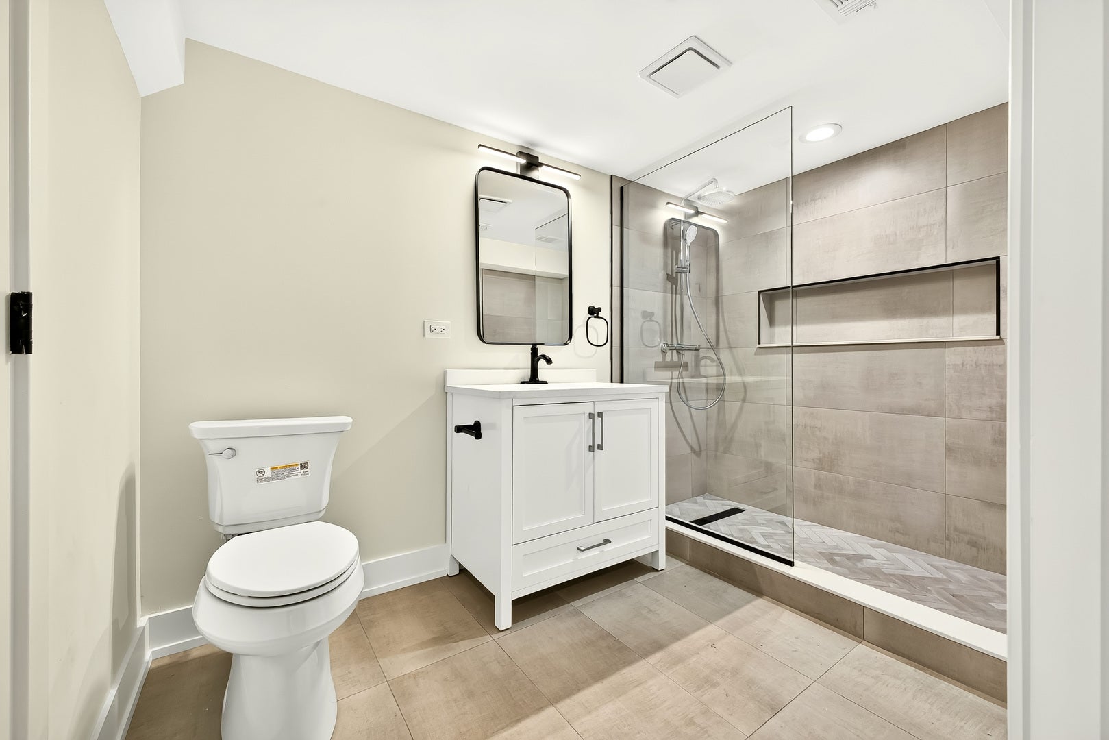 1013 N Delphia Avenue, Park Ridge, IL 60068 1013 N Delphia Avenue, Park Ridge, IL 60068