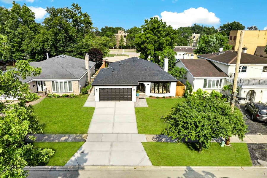 Property photo for 1013 N Delphia Avenue, Park Ridge, IL