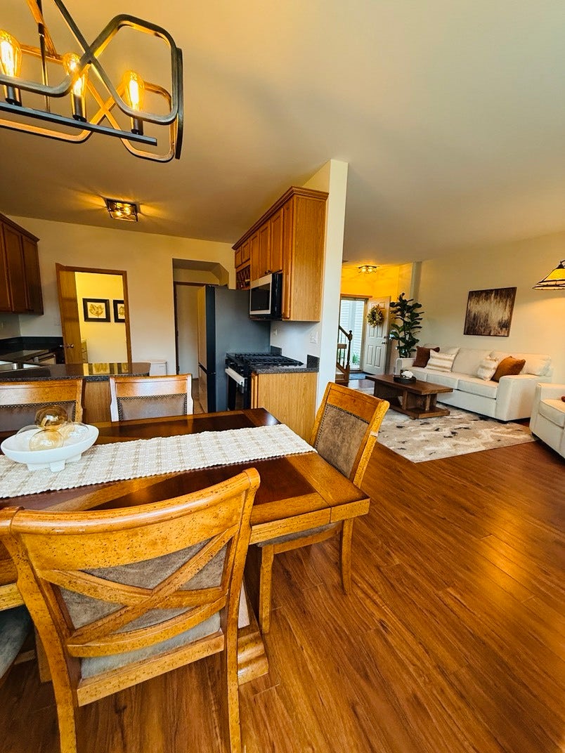 25061 Clare Circle, Manhattan, IL 60442 25061 Clare Circle, Manhattan, IL 60442