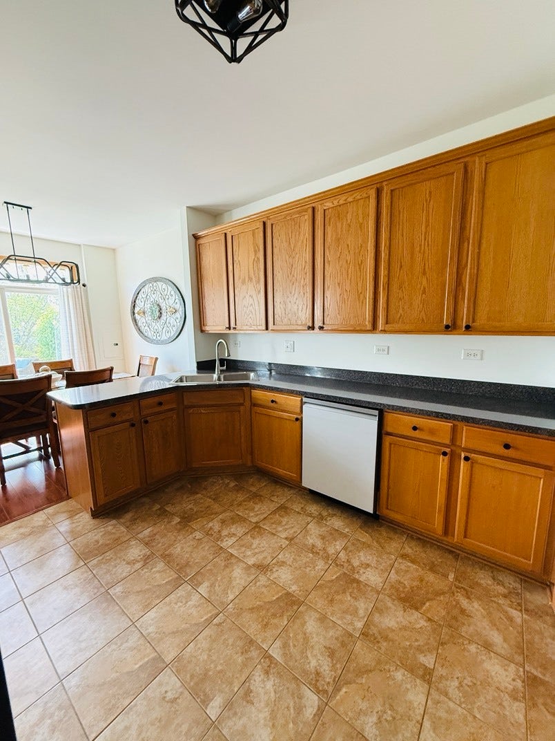 25061 Clare Circle, Manhattan, IL 60442 25061 Clare Circle, Manhattan, IL 60442