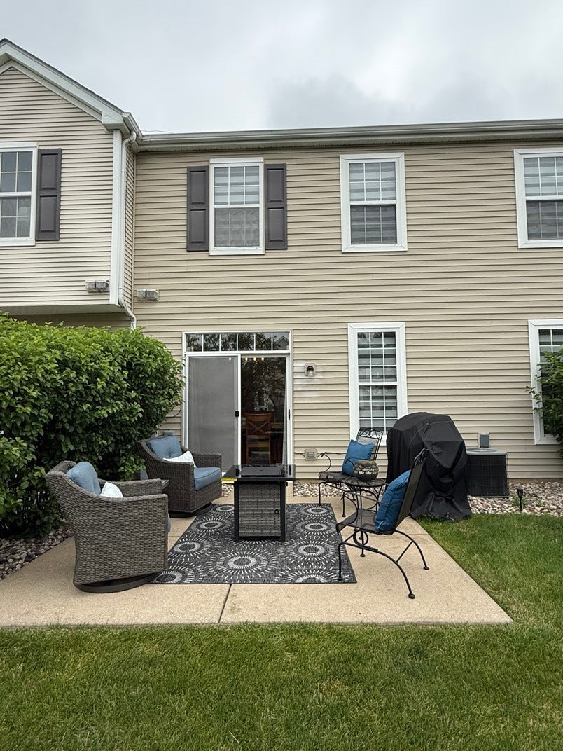 25061 Clare Circle, Manhattan, IL 60442 25061 Clare Circle, Manhattan, IL 60442