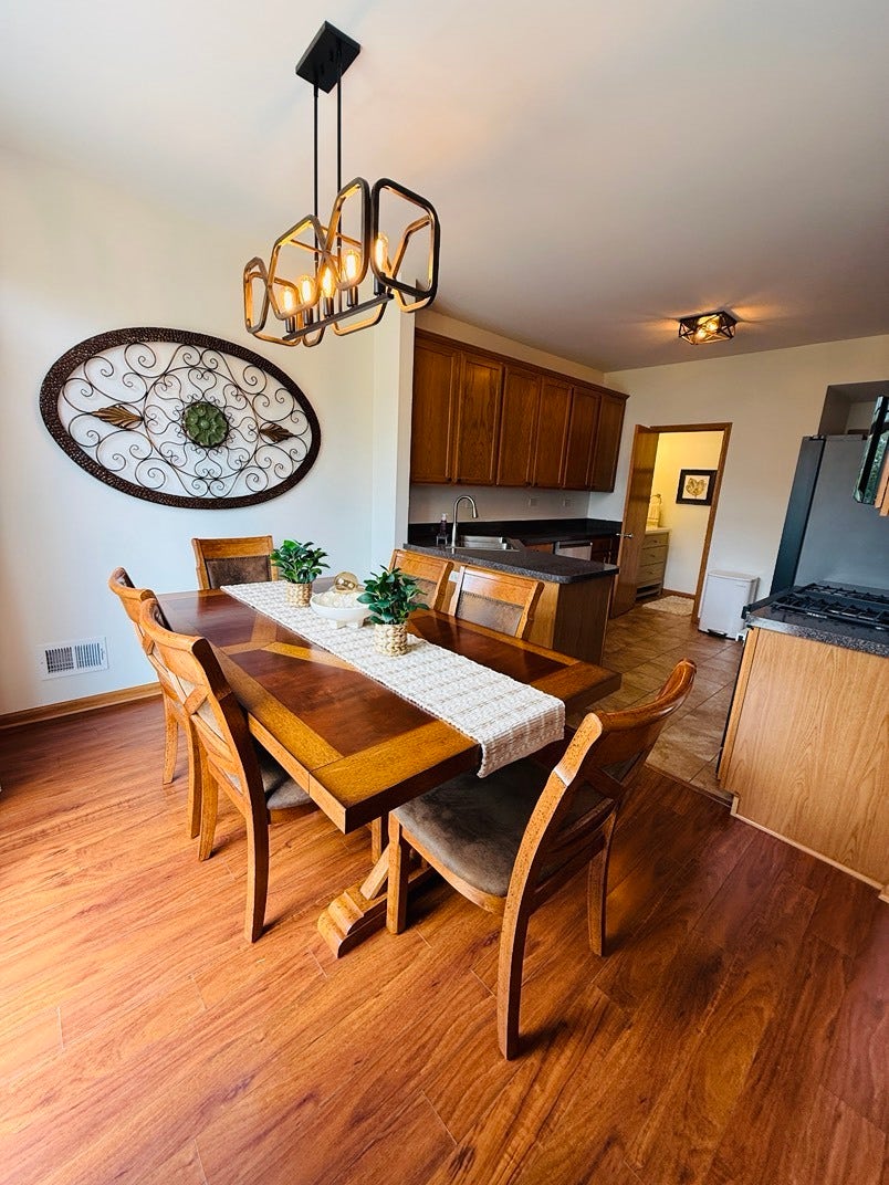 25061 Clare Circle, Manhattan, IL 60442 25061 Clare Circle, Manhattan, IL 60442
