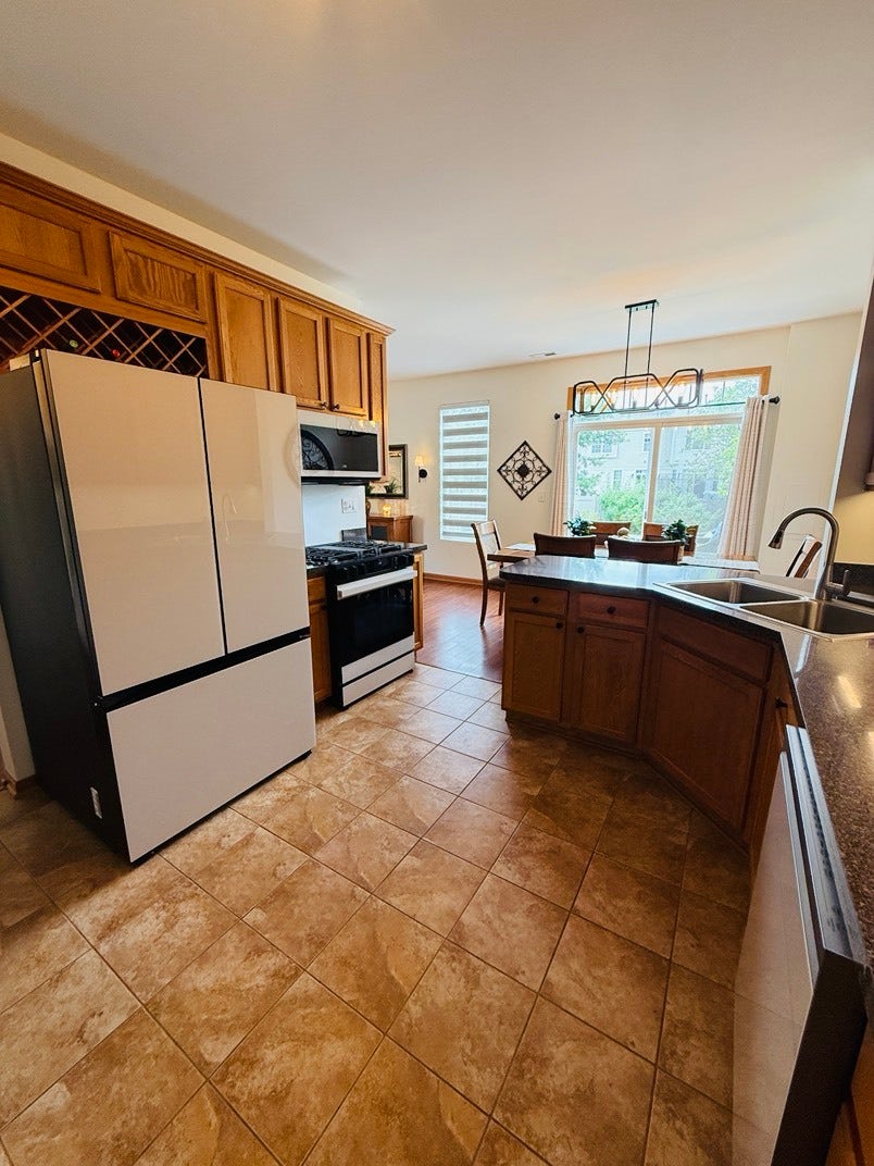 25061 Clare Circle, Manhattan, IL 60442 25061 Clare Circle, Manhattan, IL 60442