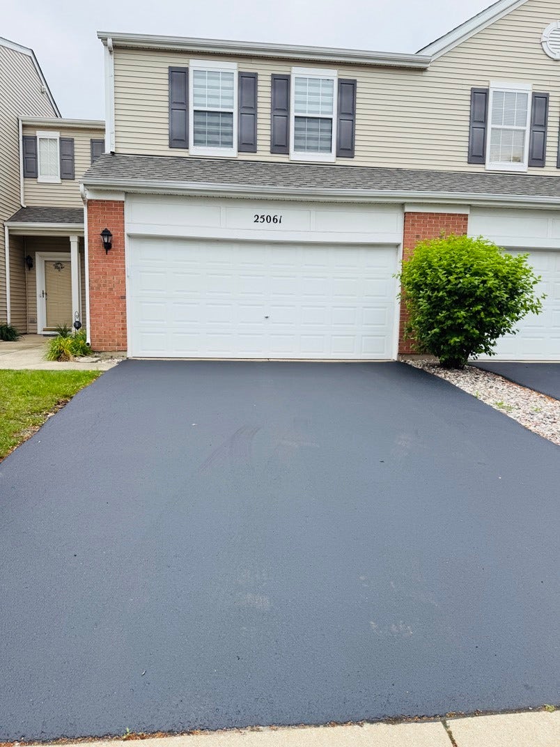 25061 Clare Circle, Manhattan, IL 60442 25061 Clare Circle, Manhattan, IL 60442