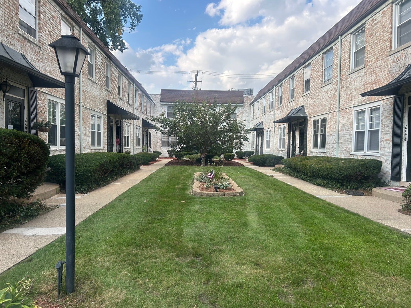 1762 W 95th Place, Chicago, IL 60643 1762 W 95th Place, Chicago, IL 60643