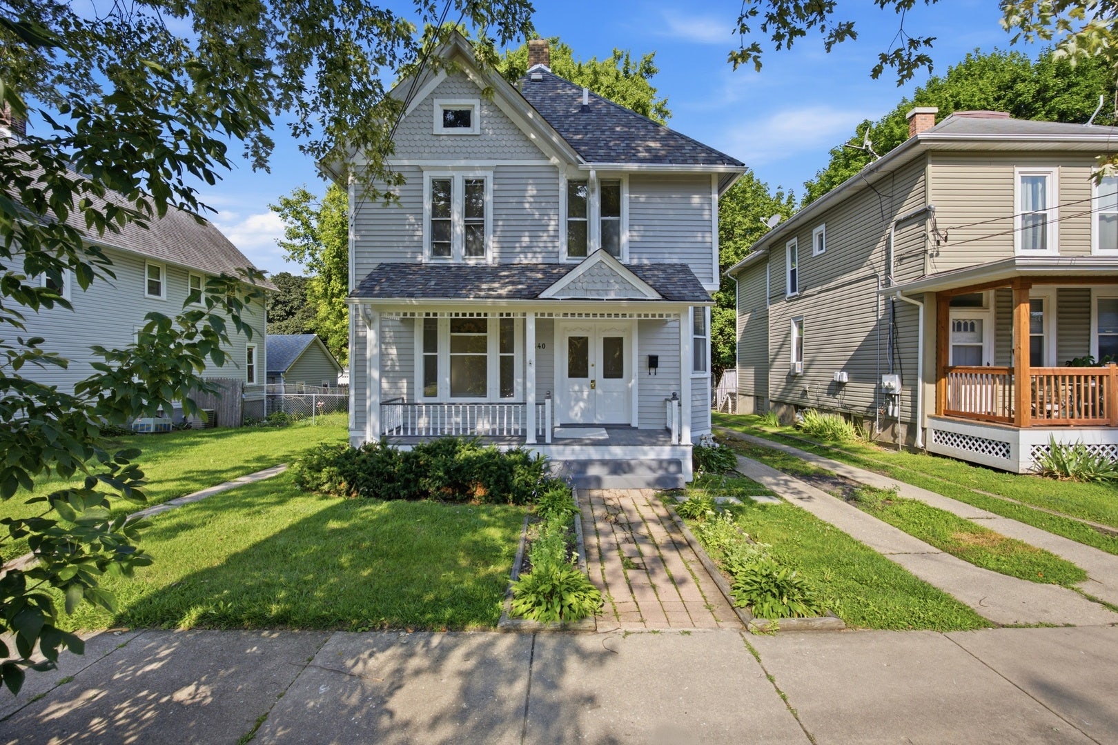 340 Moseley Street, Elgin, IL 60123 340 Moseley Street, Elgin, IL 60123