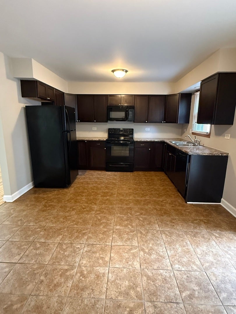 1711 Corregidor Street, Joliet, IL 60435 1711 Corregidor Street, Joliet, IL 60435