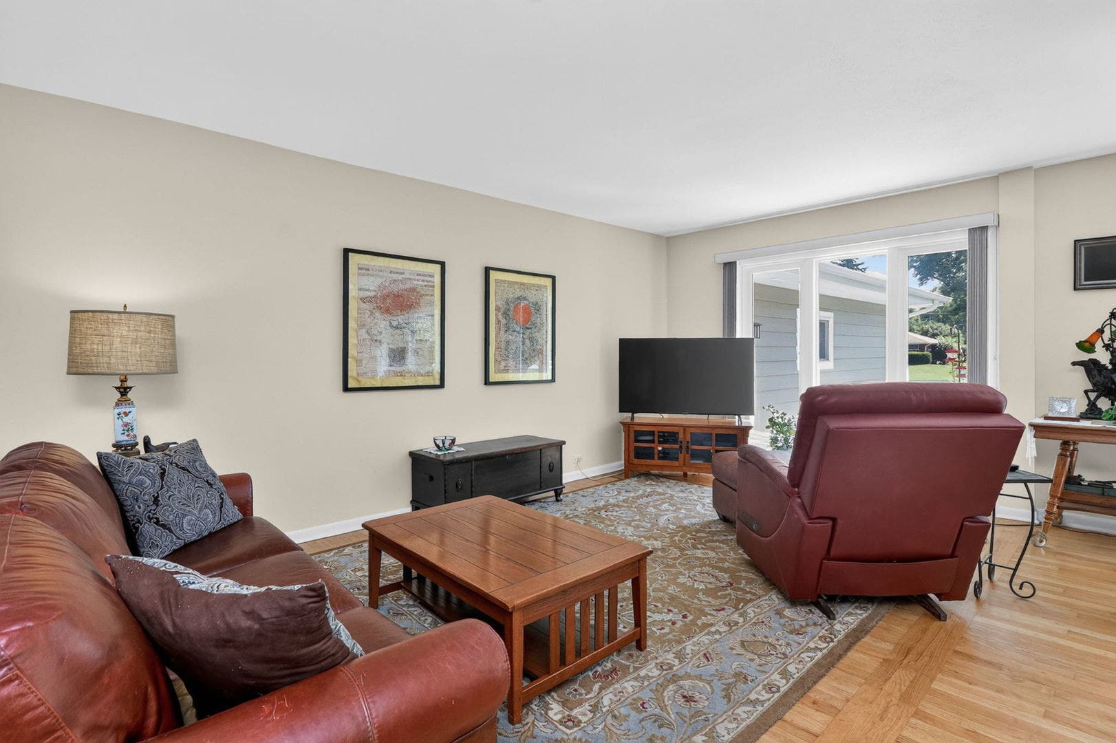 4218 Seeley Avenue, Downers Grove, IL 60515