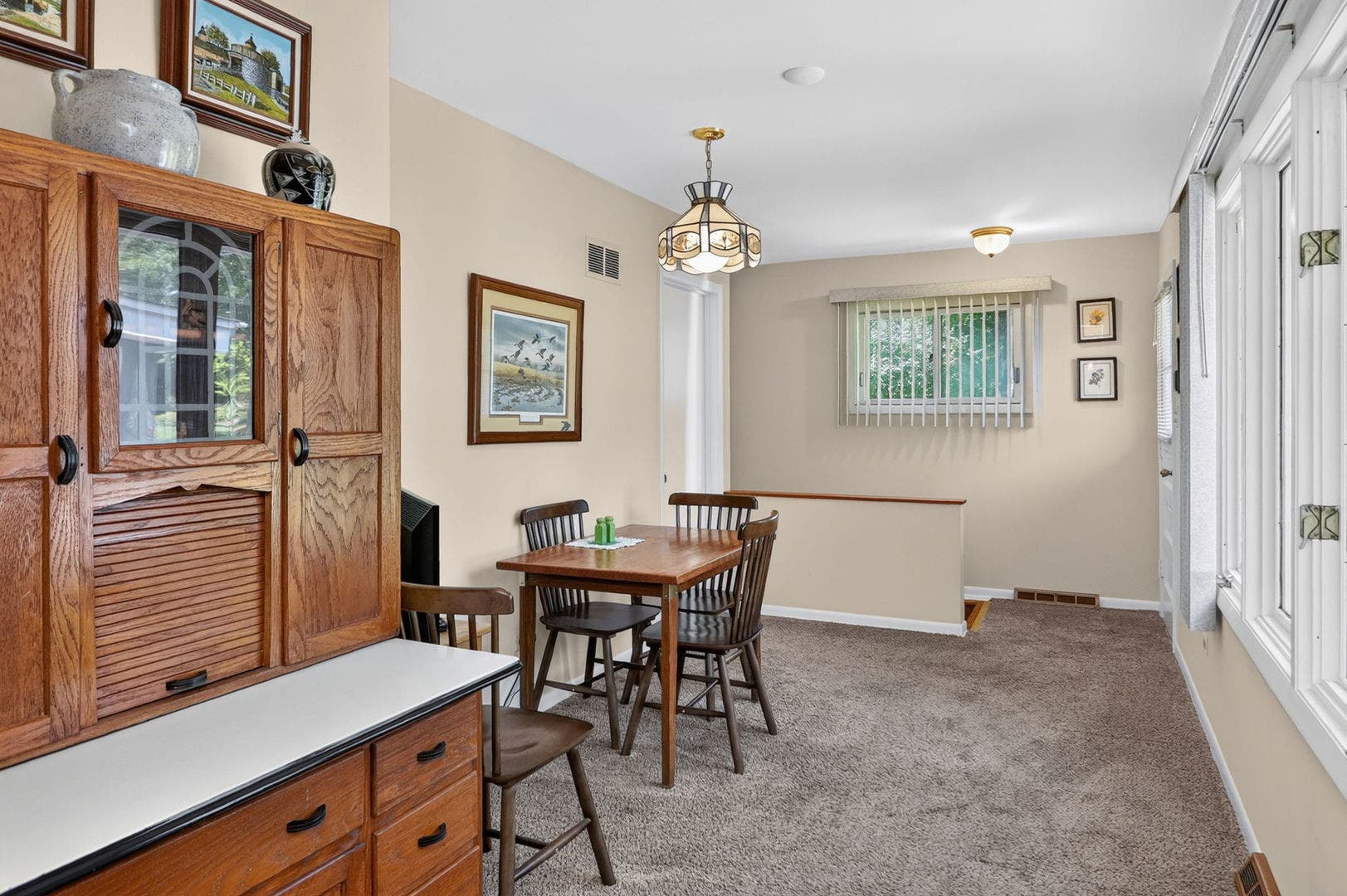 4218 Seeley Avenue, Downers Grove, IL 60515