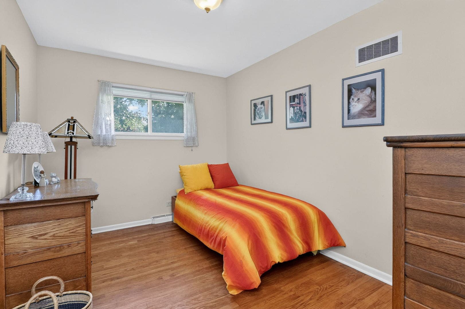 4218 Seeley Avenue, Downers Grove, IL 60515