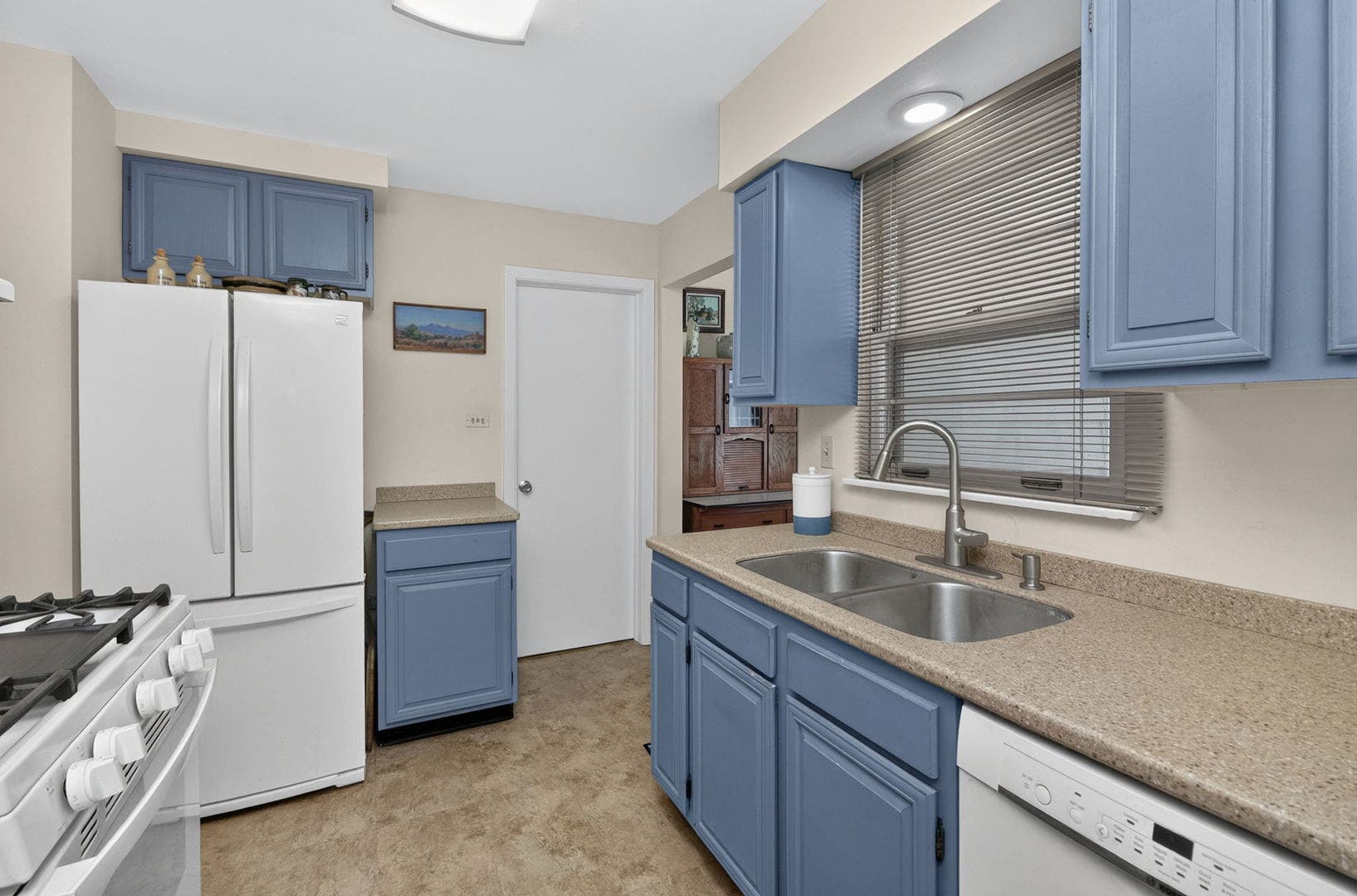 4218 Seeley Avenue, Downers Grove, IL 60515