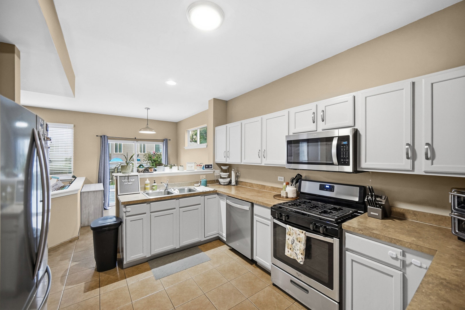 3108 Gloria Lane, Joliet, IL 60435 3108 Gloria Lane, Joliet, IL 60435