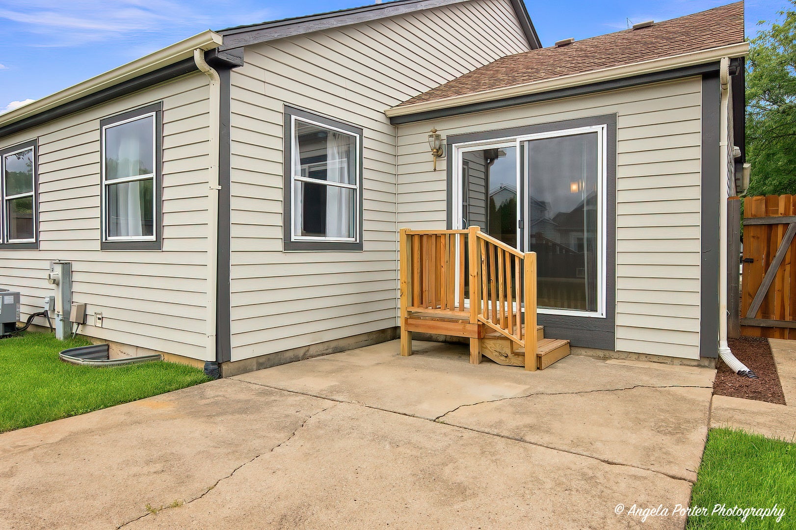 205 Chaparral Circle, Elgin, IL 60120 205 Chaparral Circle, Elgin, IL 60120