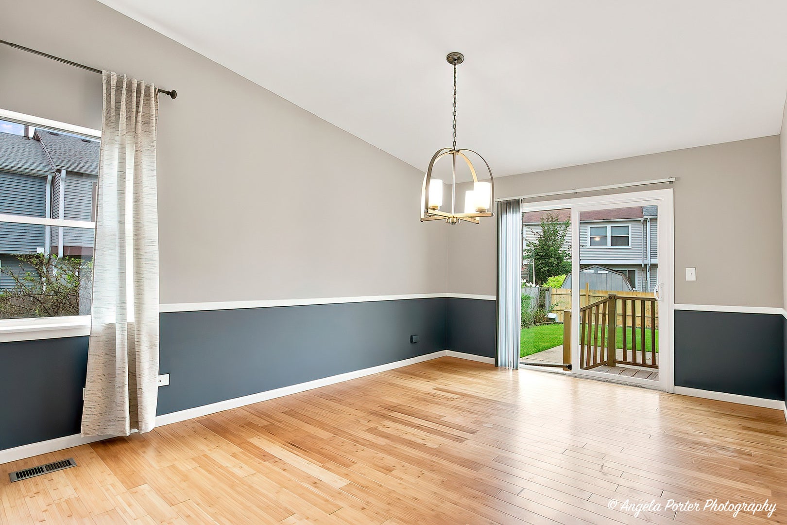 205 Chaparral Circle, Elgin, IL 60120 205 Chaparral Circle, Elgin, IL 60120