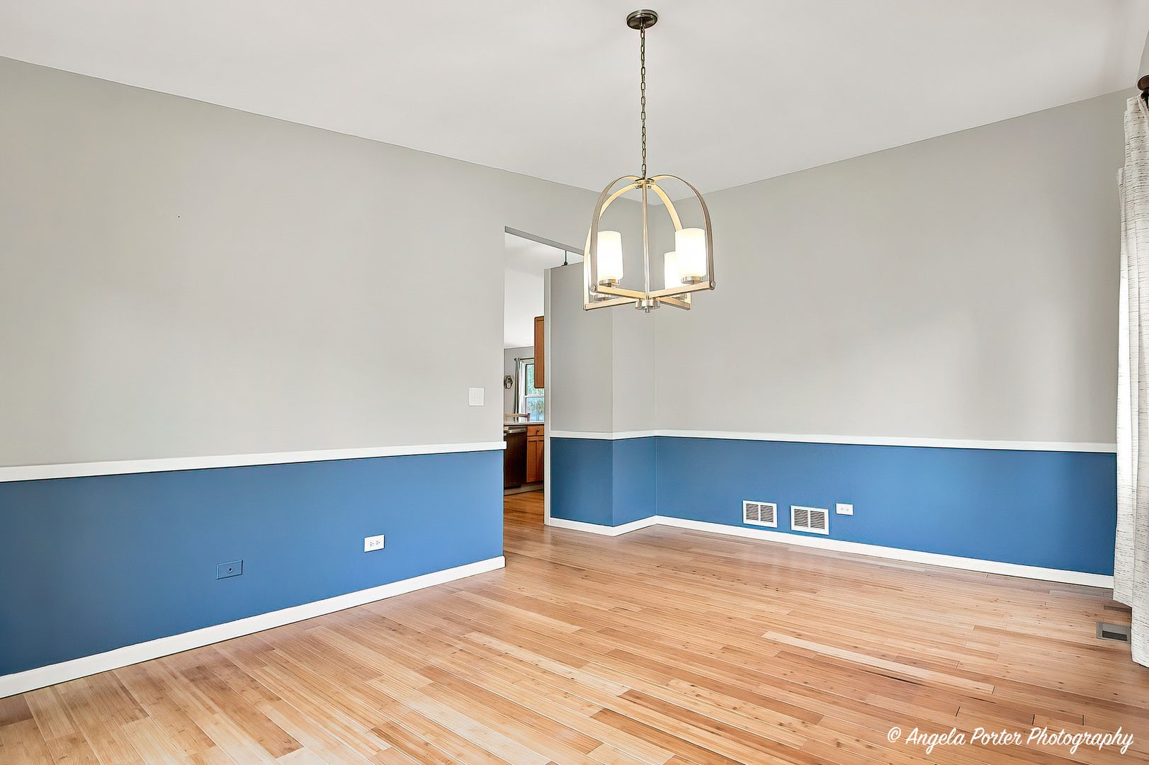 205 Chaparral Circle, Elgin, IL 60120 205 Chaparral Circle, Elgin, IL 60120