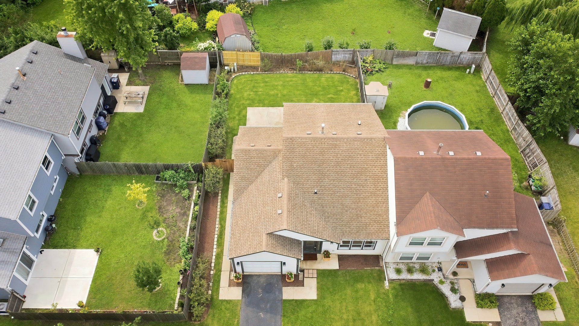 205 Chaparral Circle, Elgin, IL 60120 205 Chaparral Circle, Elgin, IL 60120