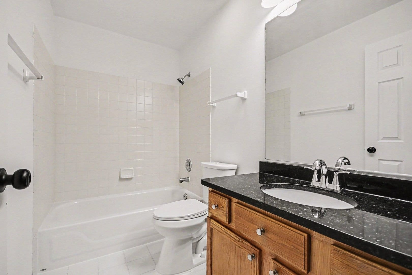 1057 Rosefield Lane, Aurora, IL 60504 1057 Rosefield Lane, Aurora, IL 60504