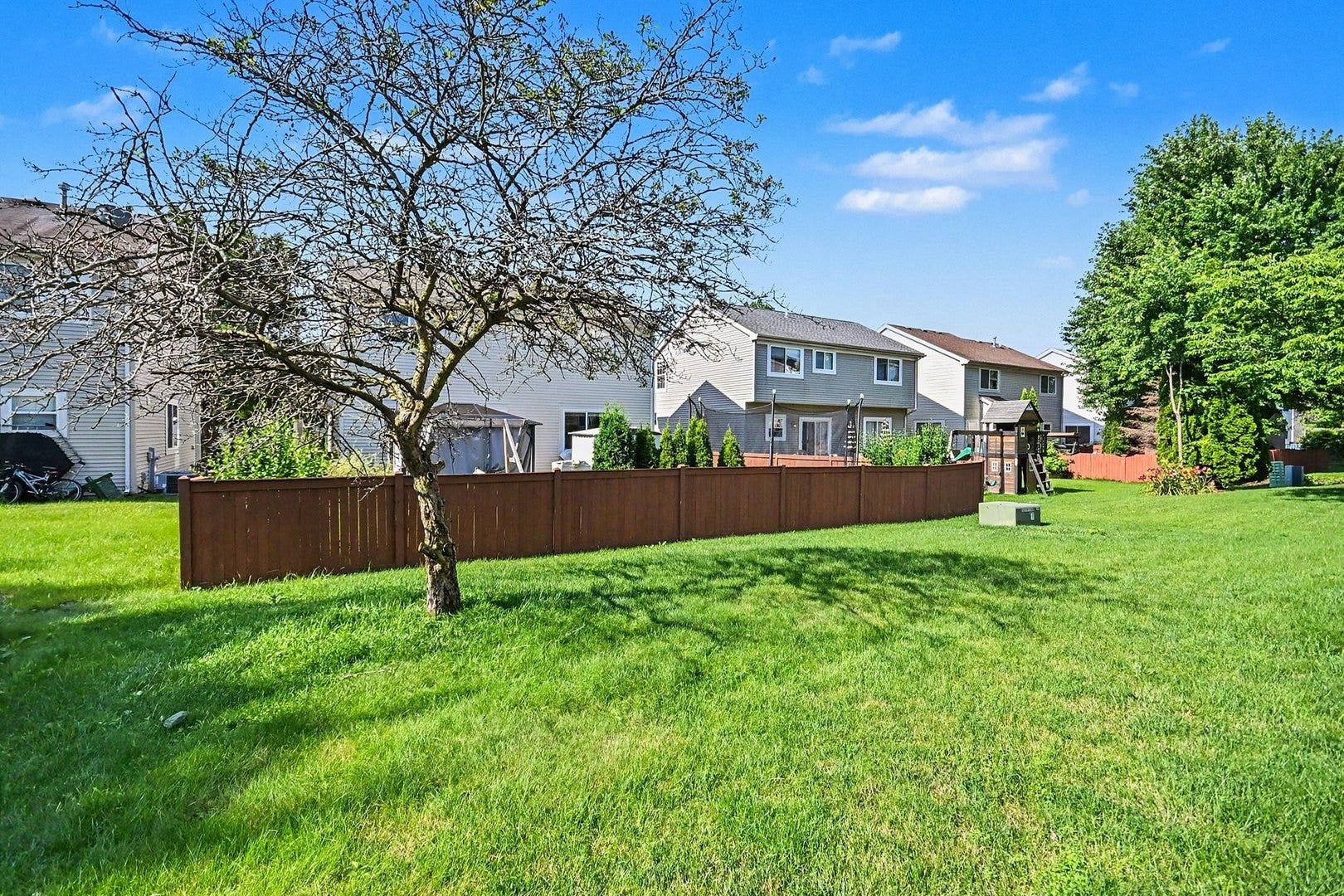 1057 Rosefield Lane, Aurora, IL 60504 1057 Rosefield Lane, Aurora, IL 60504