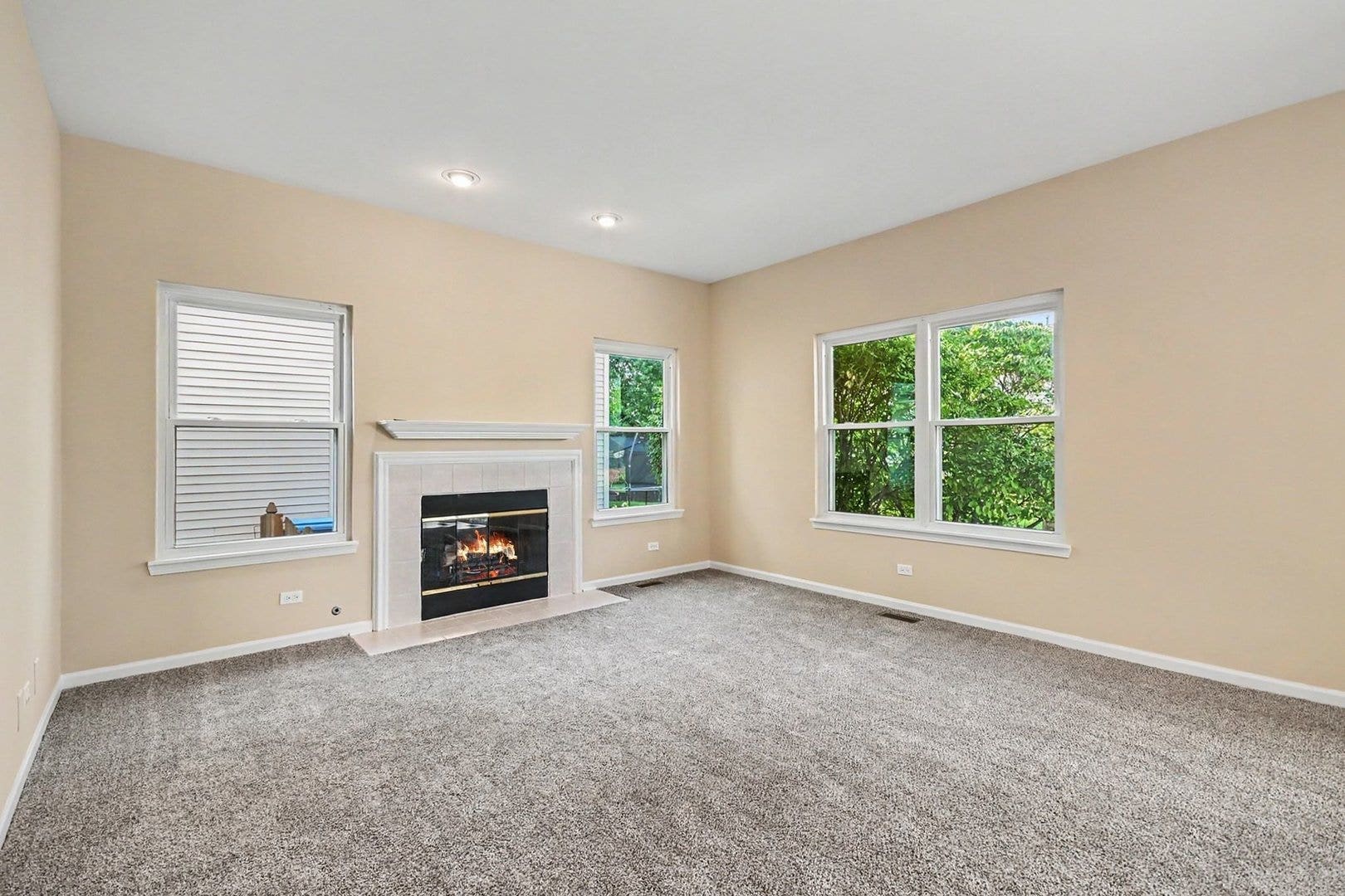 1057 Rosefield Lane, Aurora, IL 60504 1057 Rosefield Lane, Aurora, IL 60504