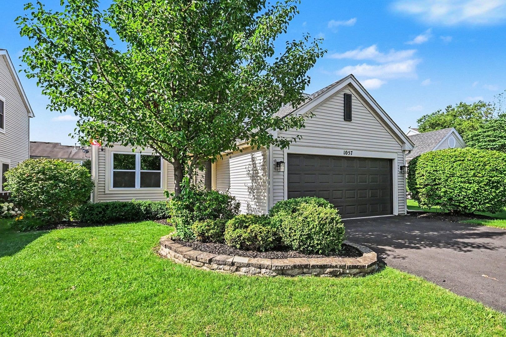 1057 Rosefield Lane, Aurora, IL 60504 1057 Rosefield Lane, Aurora, IL 60504