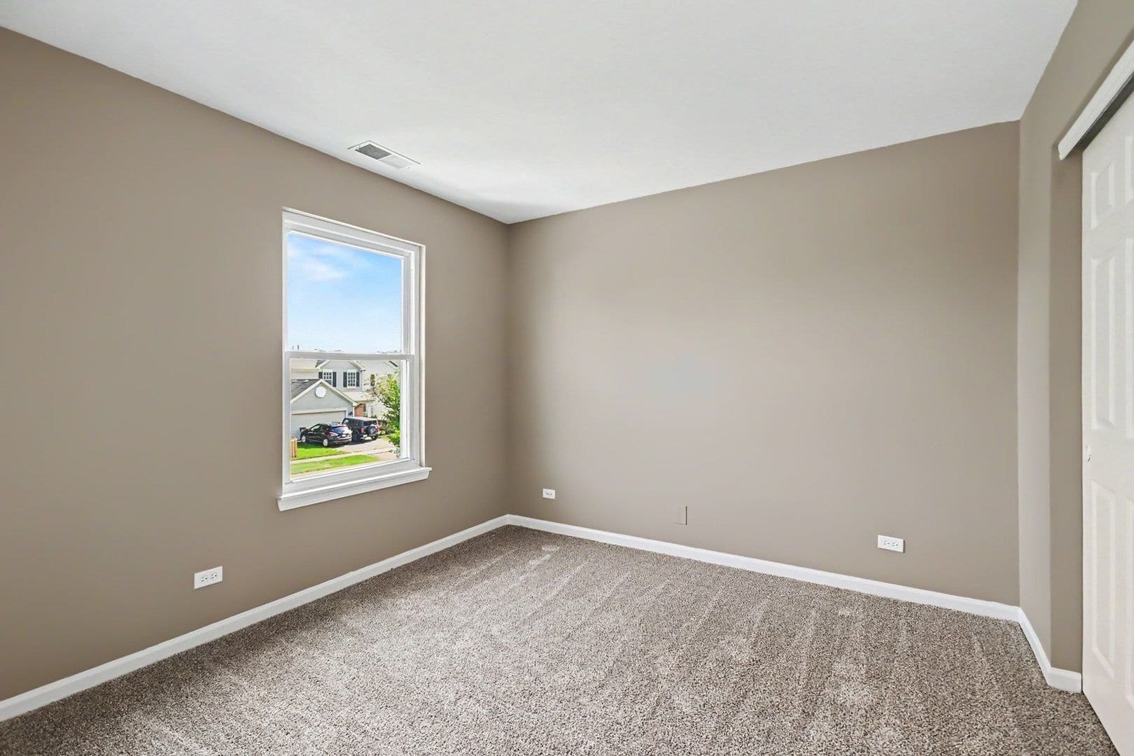1057 Rosefield Lane, Aurora, IL 60504 1057 Rosefield Lane, Aurora, IL 60504