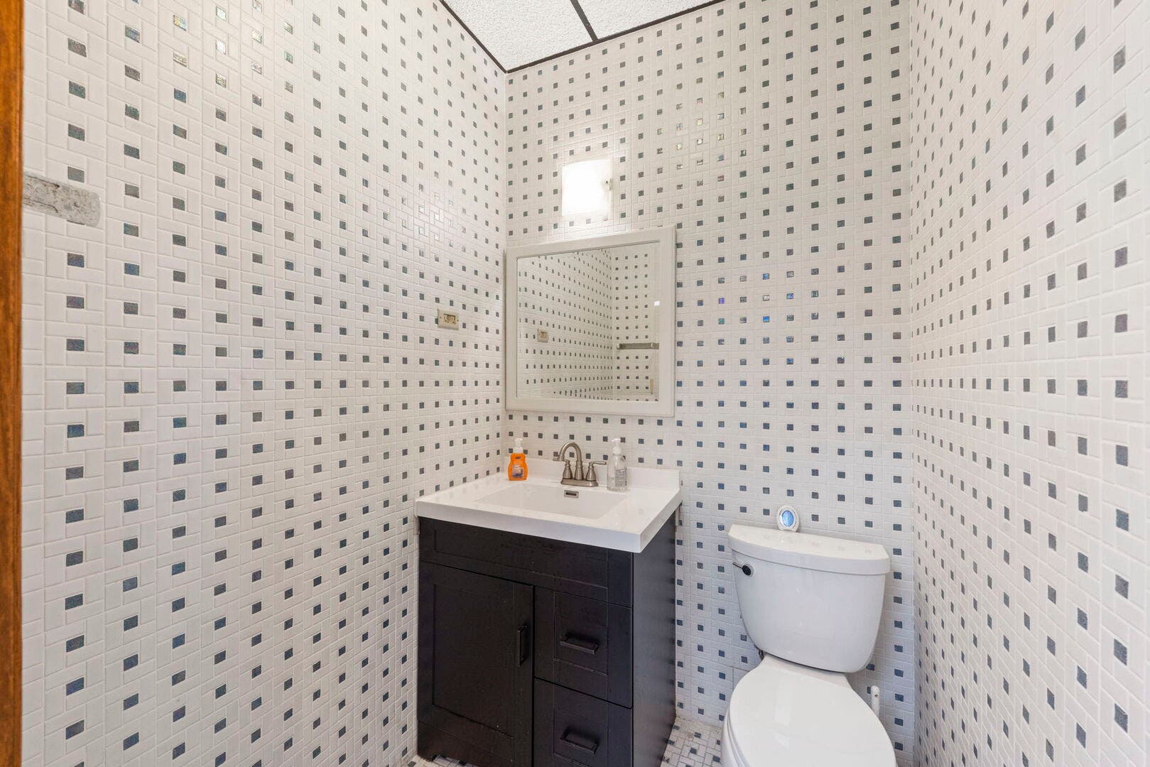 1507 1/2 W Jefferson Street, Joliet, IL 60435 1507 1/2 W Jefferson Street, Joliet, IL 60435