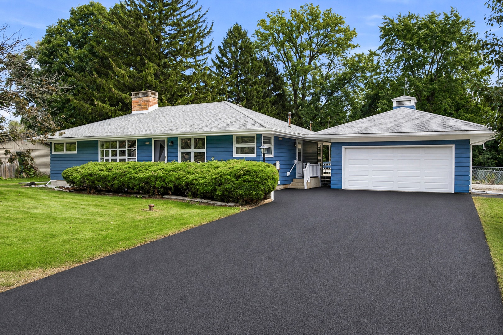 2275 Nan Street, Aurora, IL 60502 2275 Nan Street, Aurora, IL 60502