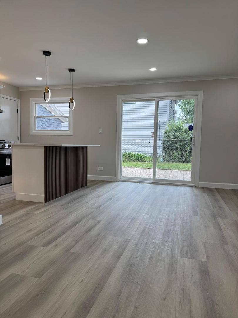 144 N Pinecrest Road, Bolingbrook, IL 60440 144 N Pinecrest Road, Bolingbrook, IL 60440