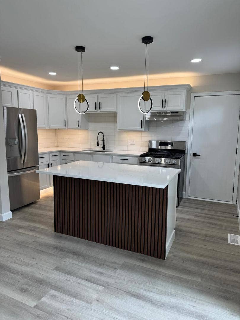 144 N Pinecrest Road, Bolingbrook, IL 60440 144 N Pinecrest Road, Bolingbrook, IL 60440