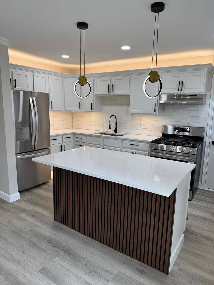 144 N Pinecrest Road, Bolingbrook, IL 60440 144 N Pinecrest Road, Bolingbrook, IL 60440