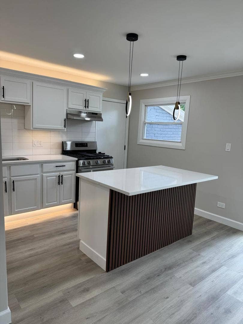 144 N Pinecrest Road, Bolingbrook, IL 60440 144 N Pinecrest Road, Bolingbrook, IL 60440