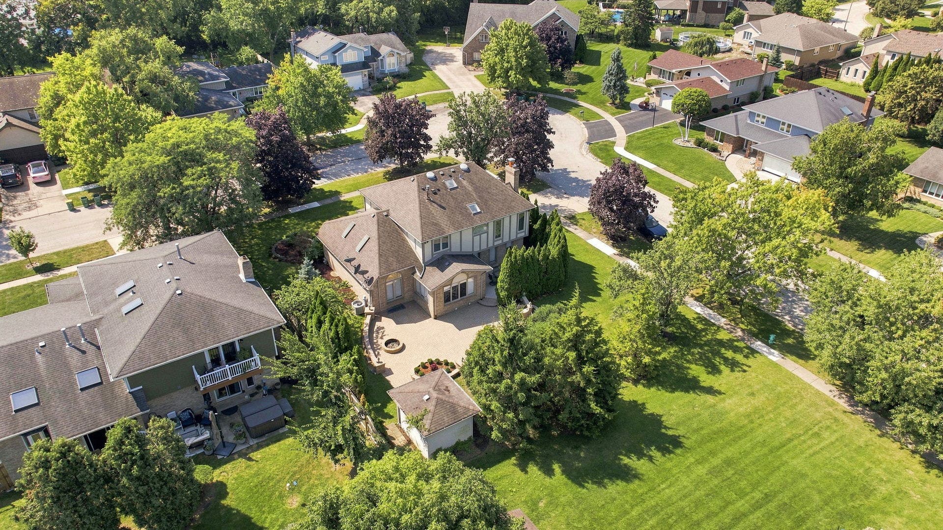 15 Meagan Lane, Lemont, IL 60439 15 Meagan Lane, Lemont, IL 60439