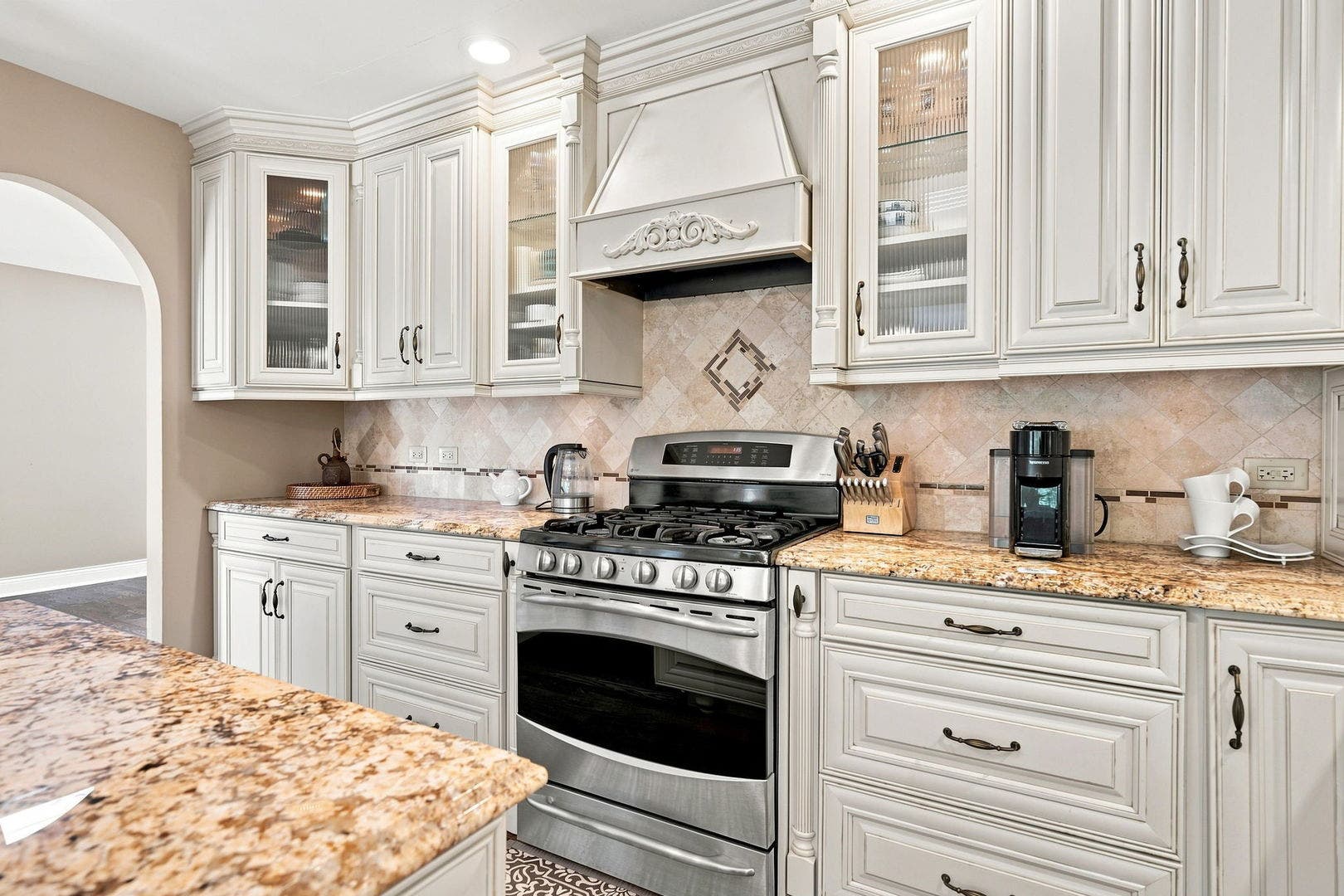 15 Meagan Lane, Lemont, IL 60439 15 Meagan Lane, Lemont, IL 60439