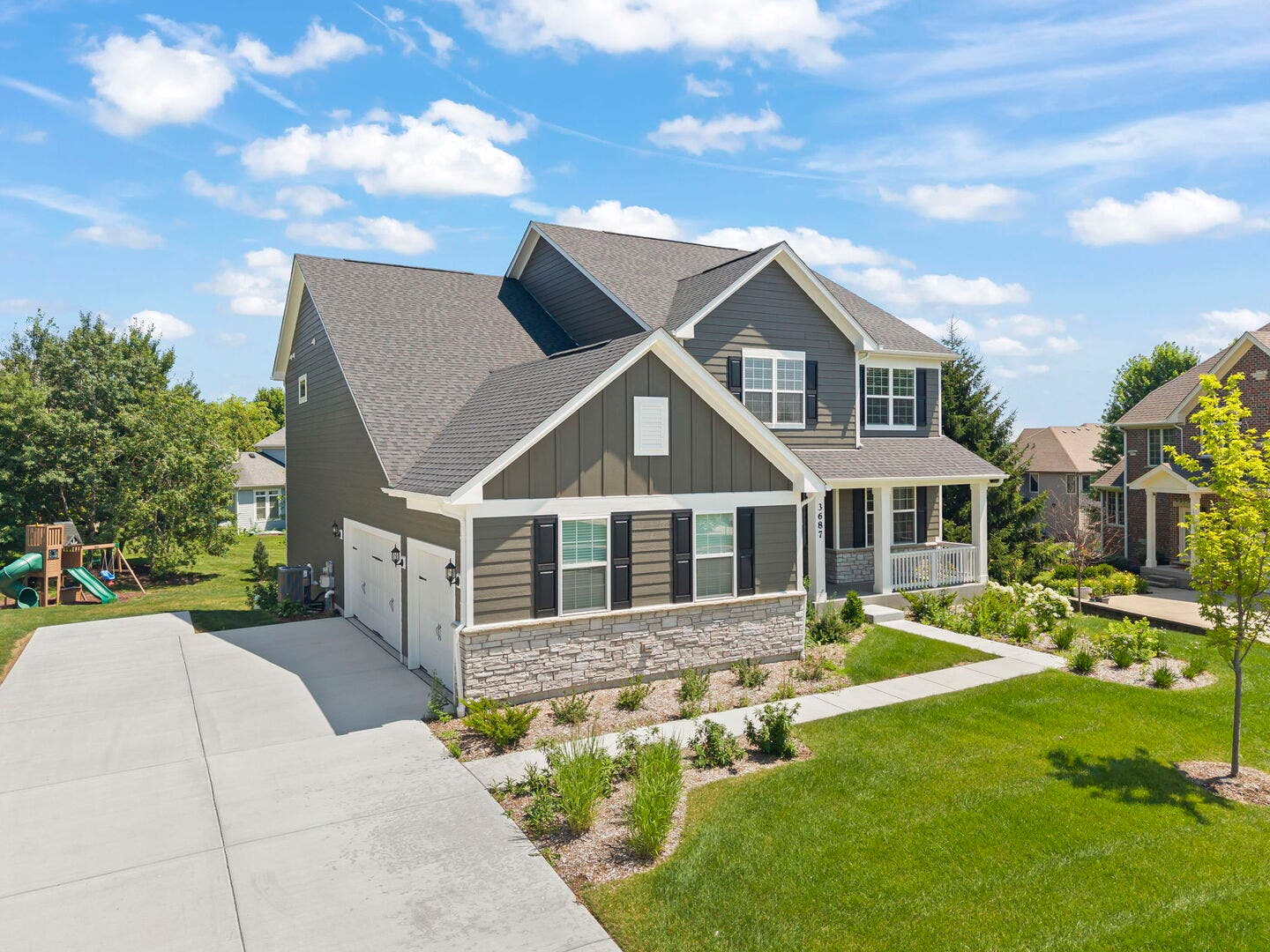 3687 Peregrine Way, Elgin, IL 60124 3687 Peregrine Way, Elgin, IL 60124