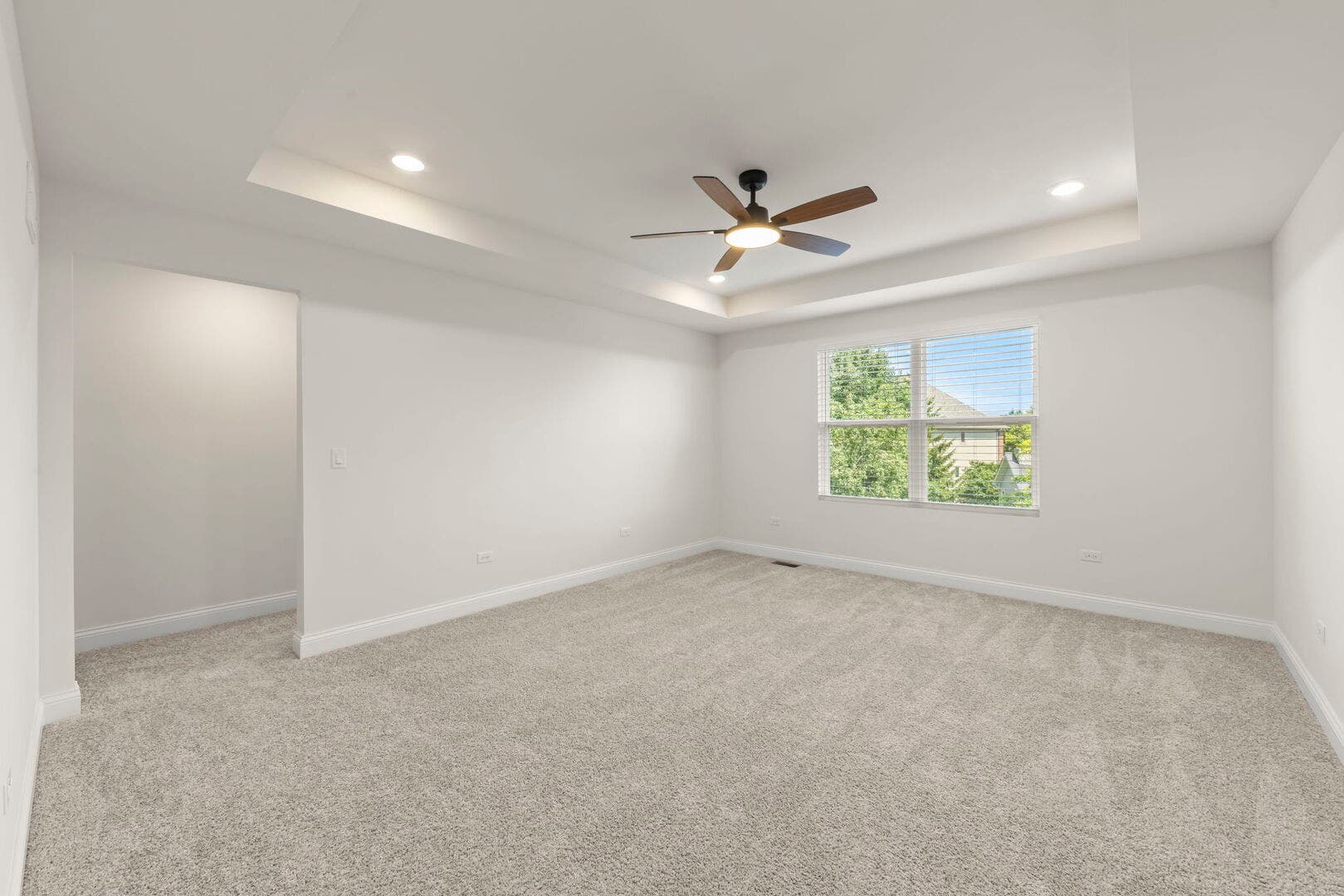 3687 Peregrine Way, Elgin, IL 60124 3687 Peregrine Way, Elgin, IL 60124