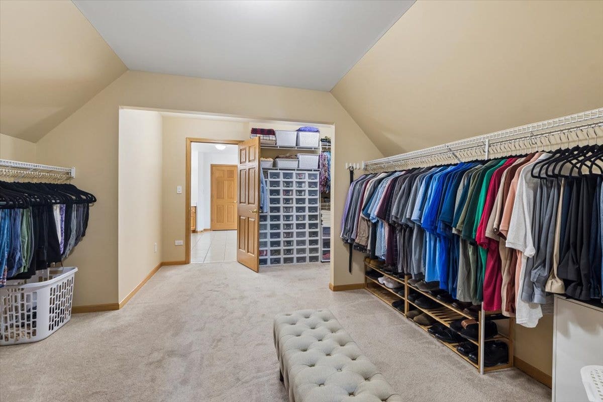 13230 Hidden Valley Drive, Homer Glen, IL 60491