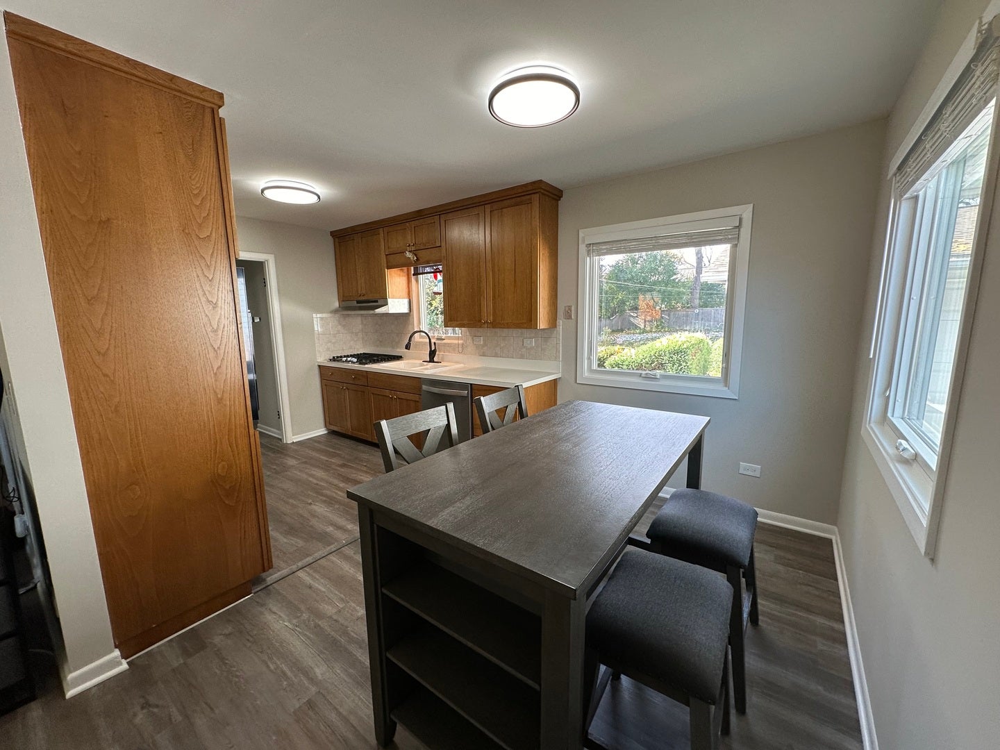 4038 Forest Avenue, Downers Grove, IL 60515
